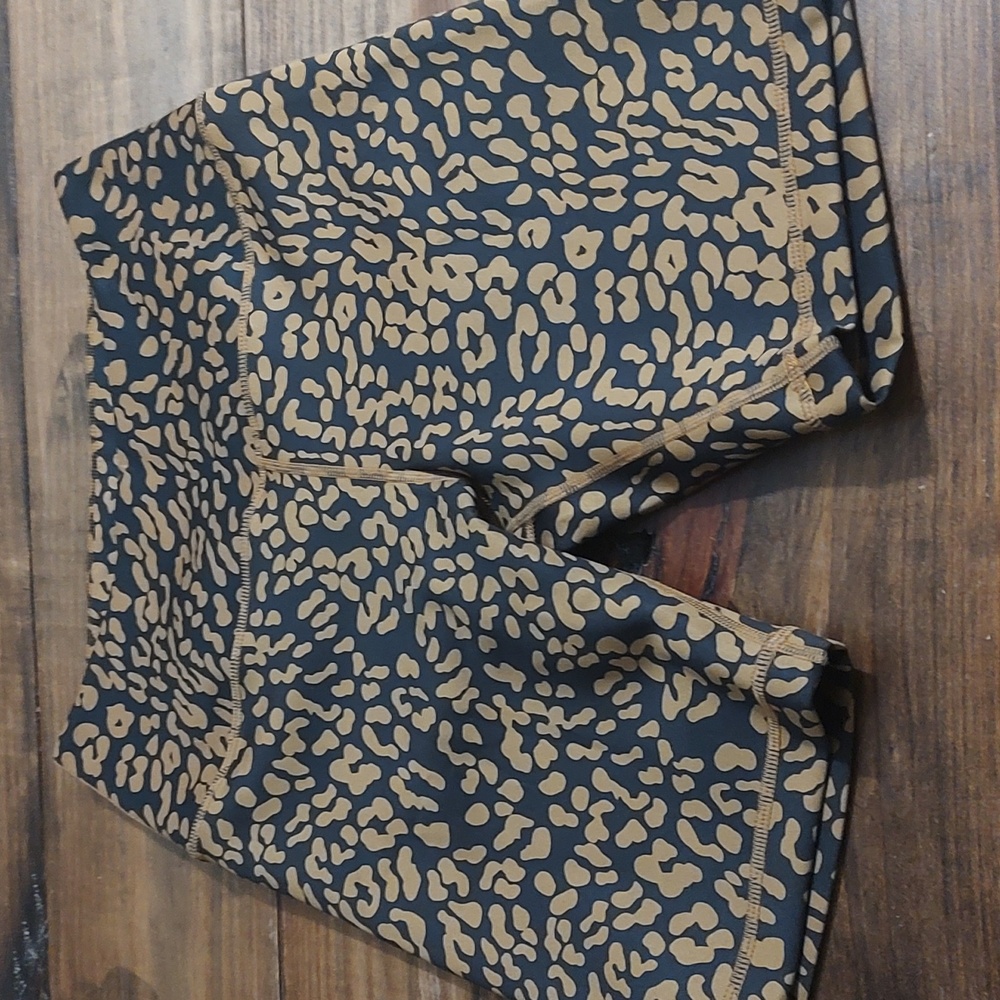 Tan lines biker shorts